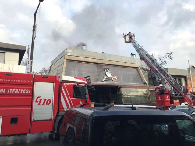 Etçi Nusret'in restoranında yangın paniği - Resim : 1