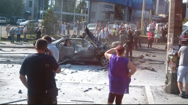 Kiev'de bomba yüklü araç patladı: Ölü ve yaralılar var - Resim : 1