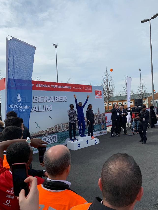İstanbul Maratonu'na ilgisizlik damga vurdu - Resim : 1