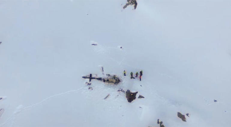 Uçak helikopter ile çarpıştı - Resim : 2