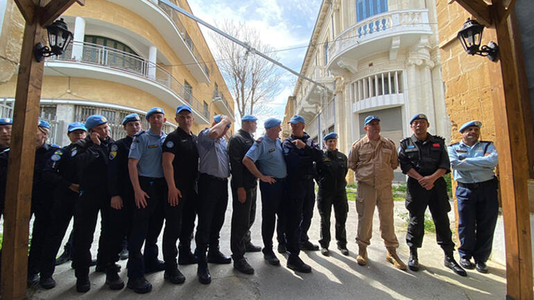 KKTC polisi ile BM askerleri arasında gerginlik - Resim : 1