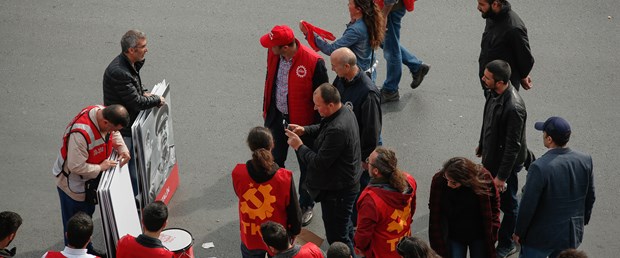 İstanbul'da olaylı 1 Mayıs; çok sayıda gözaltı var ! - Resim : 3