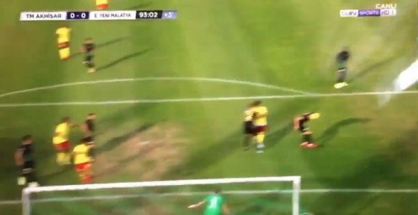 Cüneyt Çakır'dan çok konuşulacak karar ! - Resim : 1