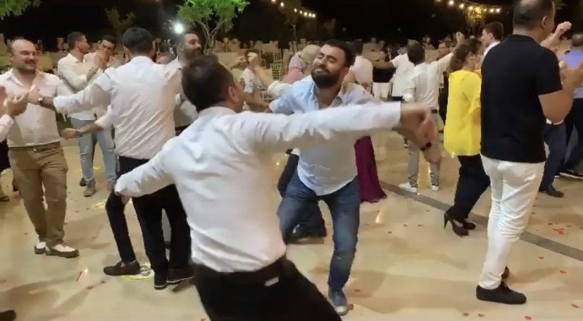 İstanbul'da düğün eğlencelerinde dehşete düşüren görüntüler! - Resim : 3