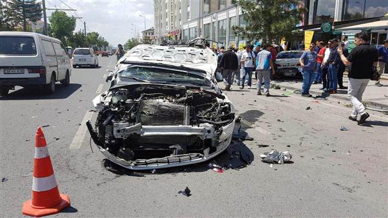 Cadde savaş alanına döndü: 1 ölü, 4 yaralı - Resim : 3