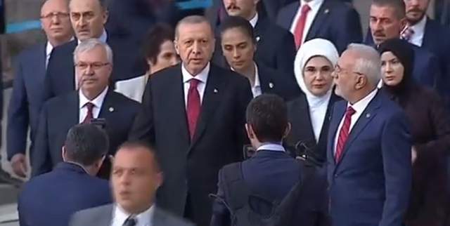 Erdoğan mazbatasını alıp yemin etti: ''Bana artık Başkan diyebilirsiniz'' - Resim : 6