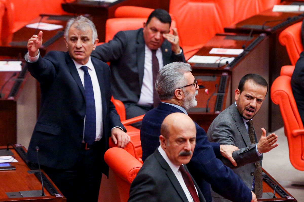Meclis'te olaylı gece ! HDP'li vekilin skandal sözleri ortalığı karıştırdı - Resim : 2