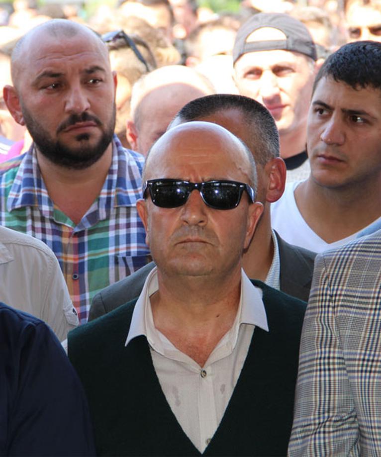 Zekia Aksakallı'dan anneye son görev - Resim : 2