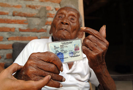 Dünyanın en yaşlı insanı hayatını kaybetti - Resim : 2